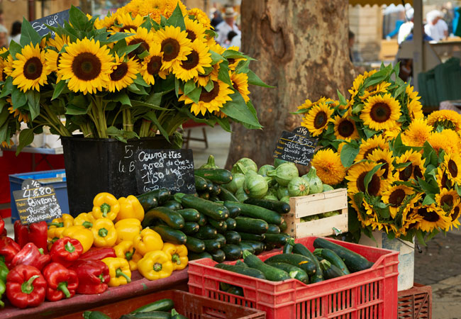 A cornucopia of tastes, colors and scents in Provence's farmers markets