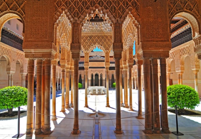 Moorish Architecture in Granada / Photo Courtesy by Cezary Wojtkowski