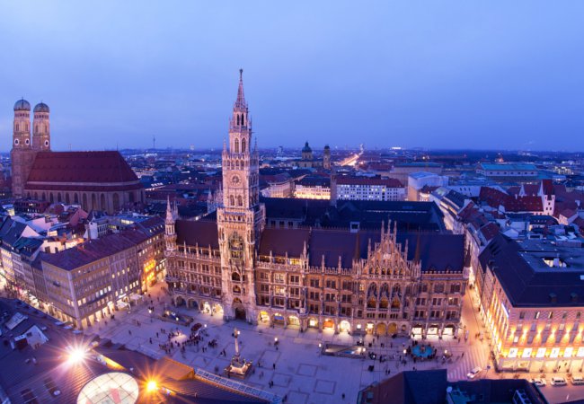 First night in Munich | Shutterstock/Dontsov Evgeny