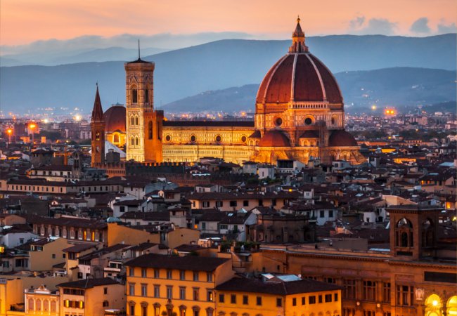 Sunset descends of Florence | Gurgen Bakhshetyan/Shutterstock