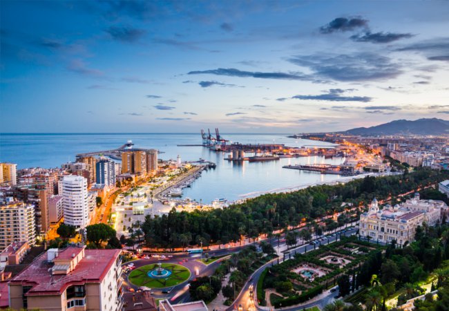 Launch yourself in Malaga  | Pabkov / Shutterstock.com
