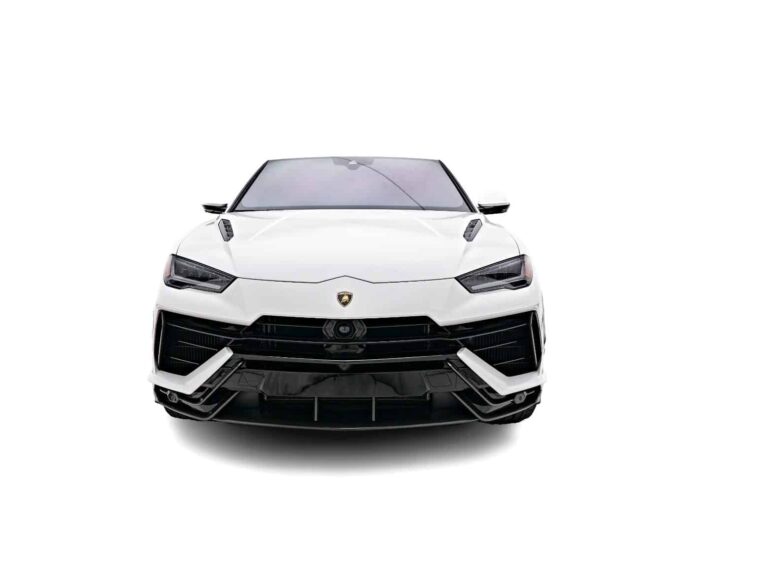 Lamborghini Urus Performante Front view